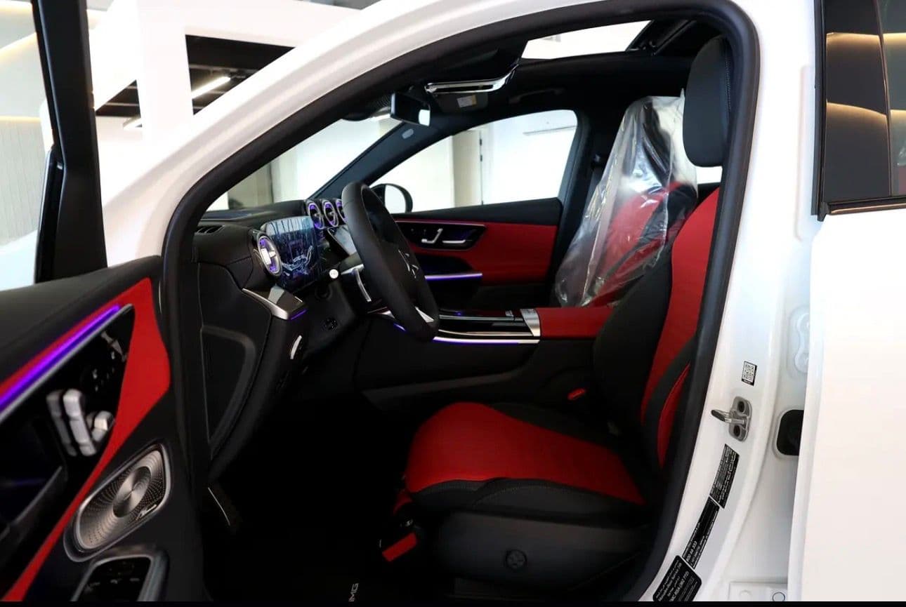 MERCEDES-BENZ -GLC COUPE 2026  -GLC 200 -4Matic  - 2026  -COLOR AVAILABLE INTERIOR : ( CAMEL COLOR AND RED ) Kilometers: 0Km - Thumbnail 9