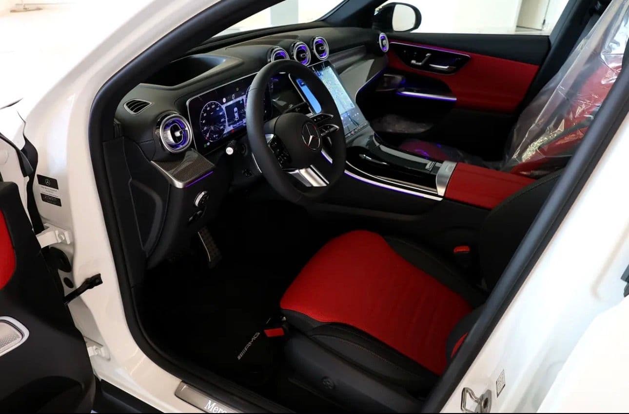 MERCEDES-BENZ -GLC COUPE 2026  -GLC 200 -4Matic  - 2026  -COLOR AVAILABLE INTERIOR : ( CAMEL COLOR AND RED ) Kilometers: 0Km - Thumbnail 10