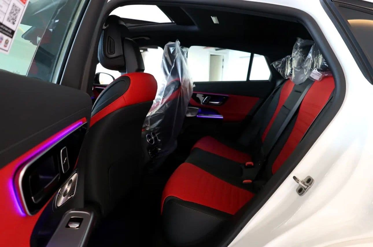 MERCEDES-BENZ -GLC COUPE 2026  -GLC 200 -4Matic  - 2026  -COLOR AVAILABLE INTERIOR : ( CAMEL COLOR AND RED ) Kilometers: 0Km - Thumbnail 16