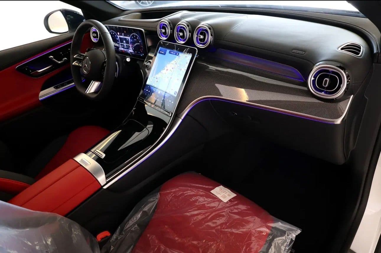 MERCEDES-BENZ -GLC COUPE 2026  -GLC 200 -4Matic  - 2026  -COLOR AVAILABLE INTERIOR : ( CAMEL COLOR AND RED ) Kilometers: 0Km - Thumbnail 14