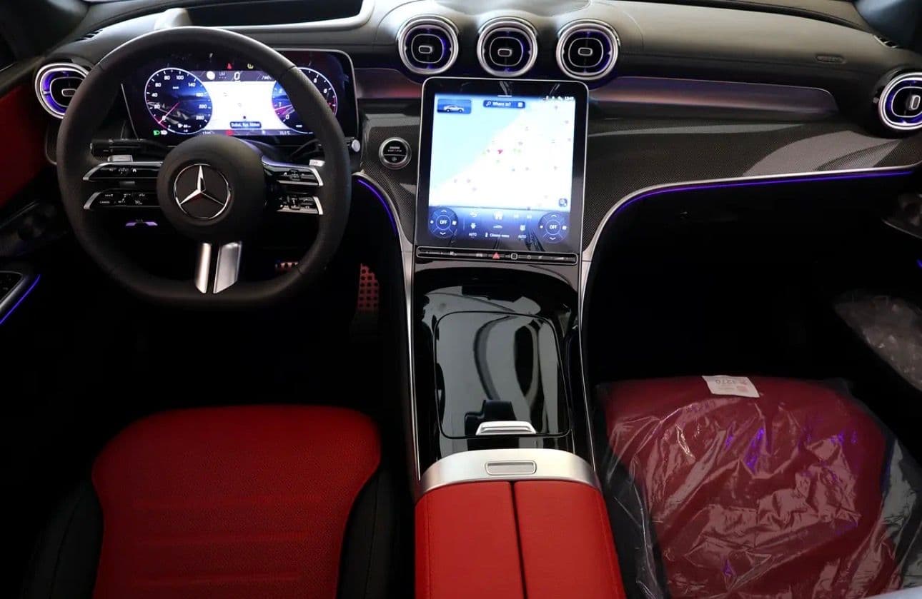 MERCEDES-BENZ -GLC COUPE 2026  -GLC 200 -4Matic  - 2026  -COLOR AVAILABLE INTERIOR : ( CAMEL COLOR AND RED ) Kilometers: 0Km - Thumbnail 12