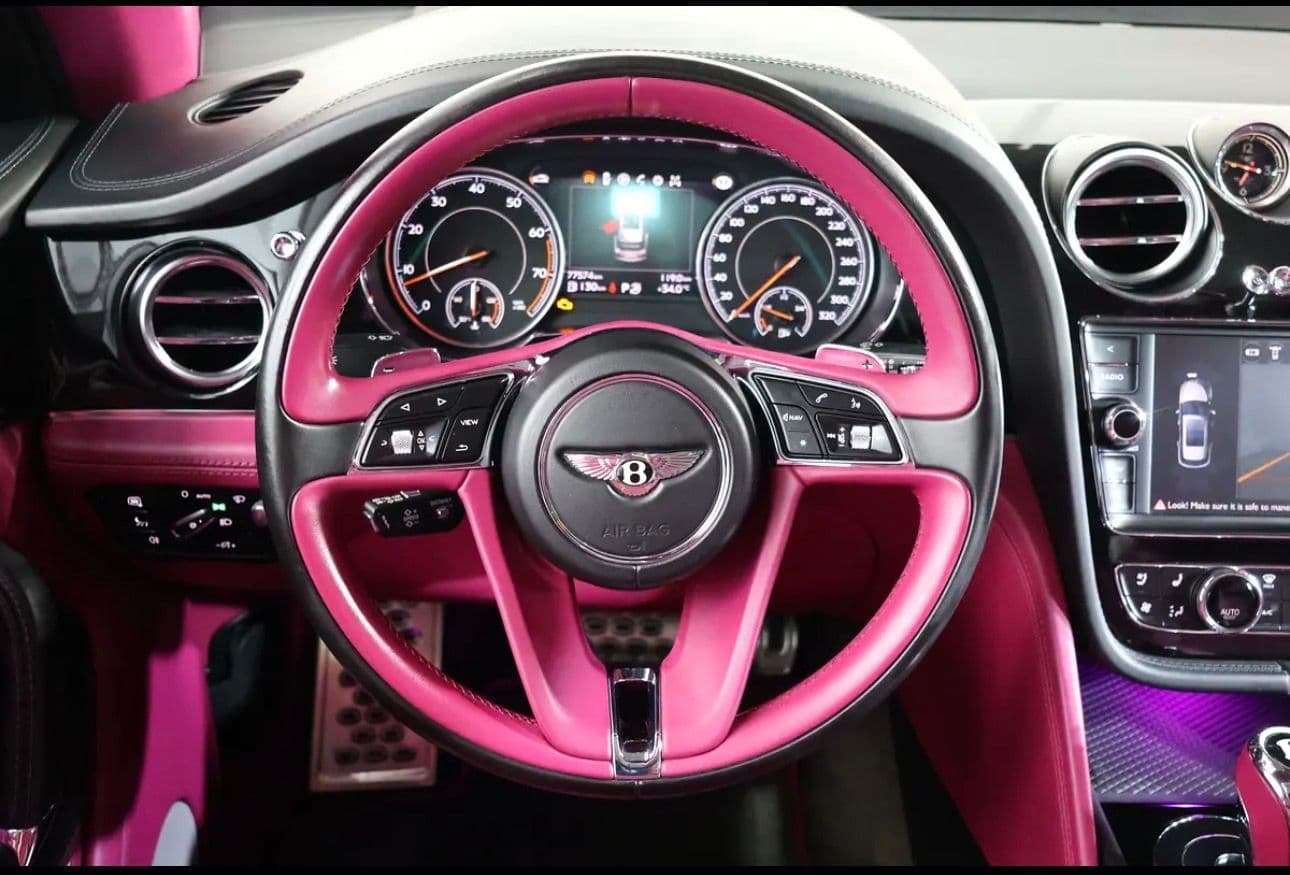 Experience the pinnacle of luxury with this 2018 Bentley Bentayga W12 Mulliner -GCC-spec masterpiece  - Thumbnail 12