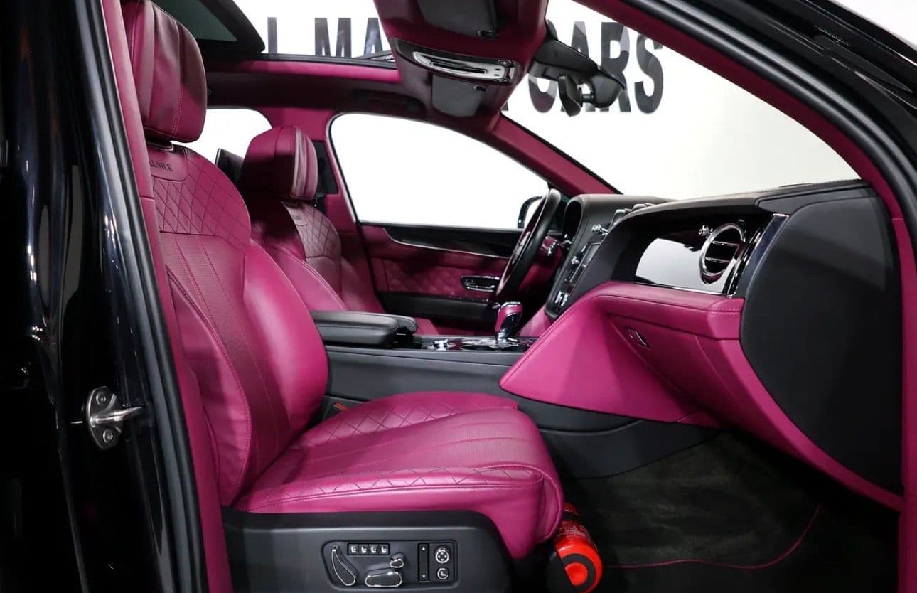 Experience the pinnacle of luxury with this 2018 Bentley Bentayga W12 Mulliner -GCC-spec masterpiece  - Thumbnail 16