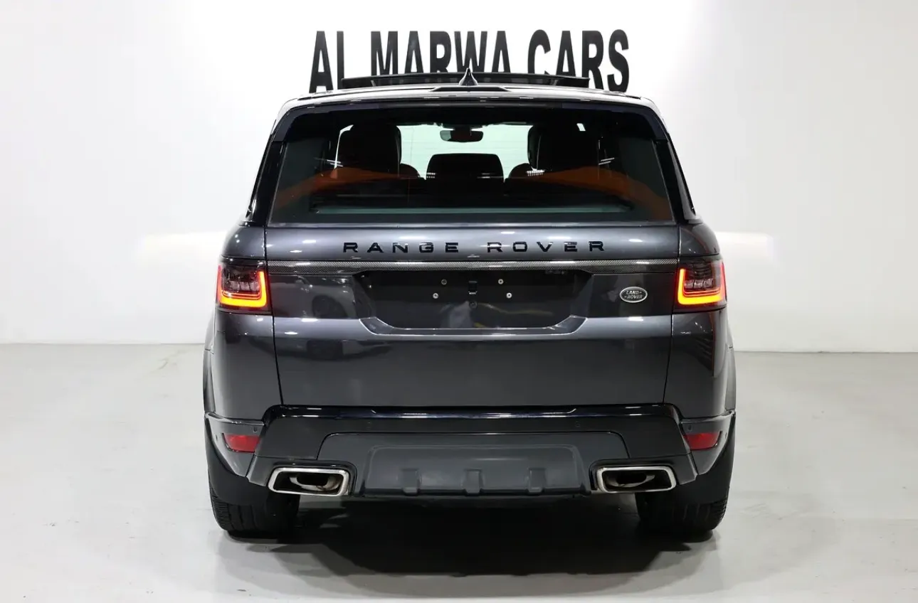 2021 Land Rover Range Rover Sport HST  - immaculate condition -full service history - GCC-spec luxury SUV  - Thumbnail 5