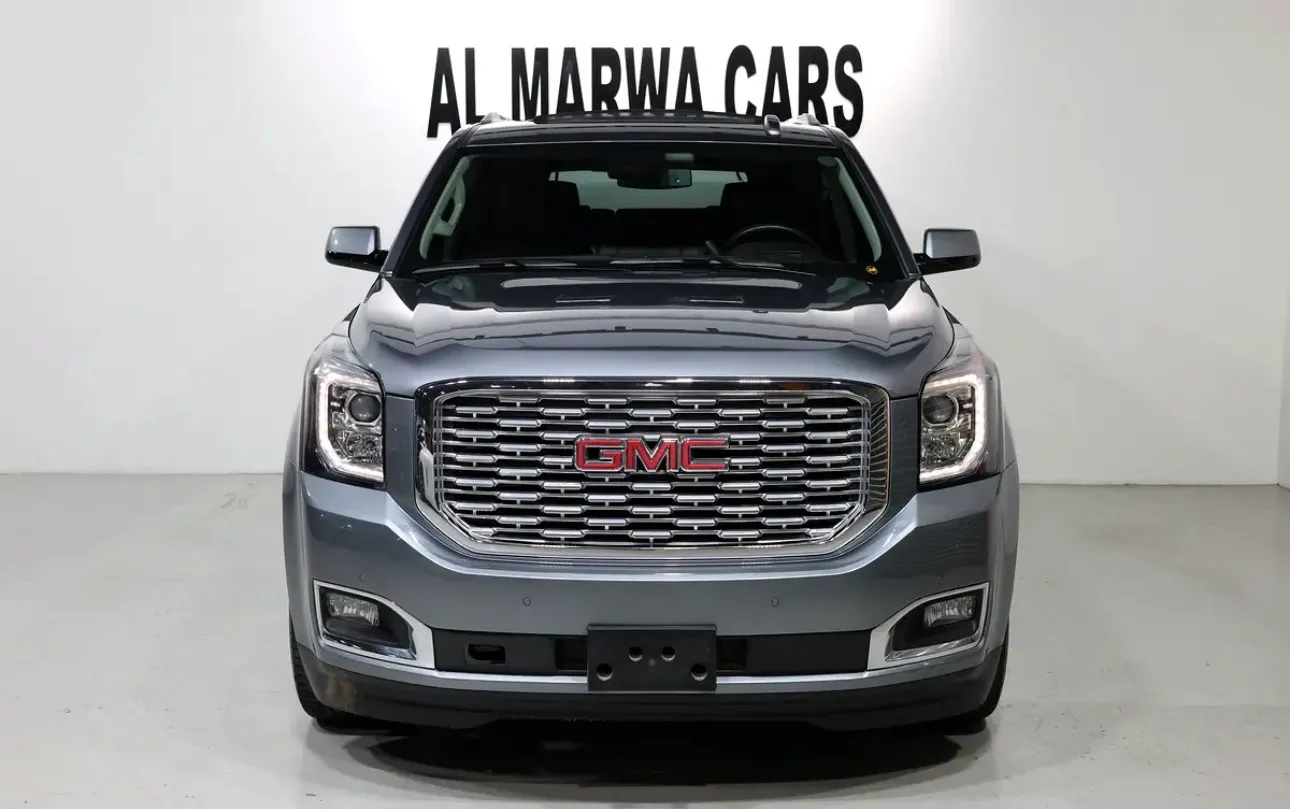 2020 GMC Yukon Denali in pristine condition - GCC spec SUV - Thumbnail 6