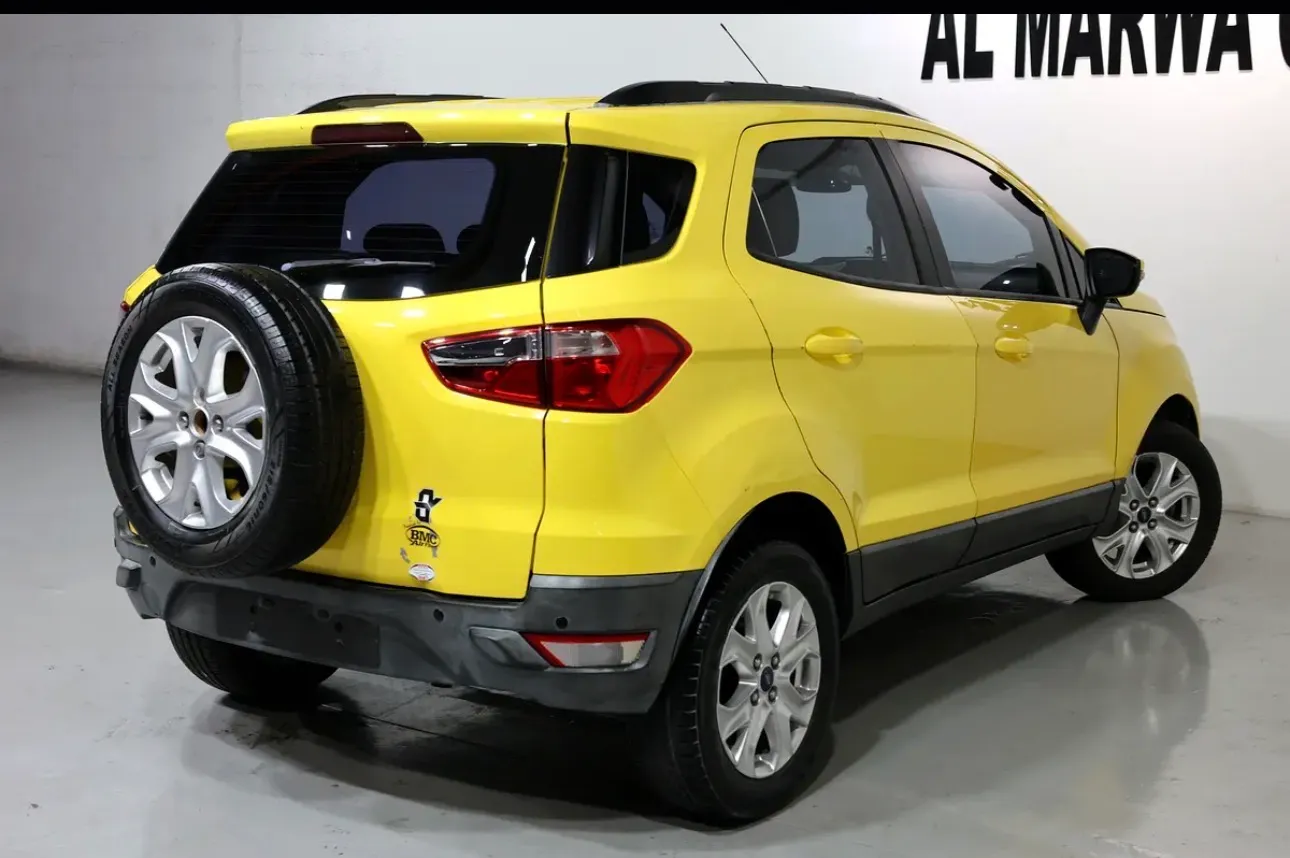 Ford EcoSport 2015 Trend edition  - excellent condition - GCC specifications - Thumbnail 3