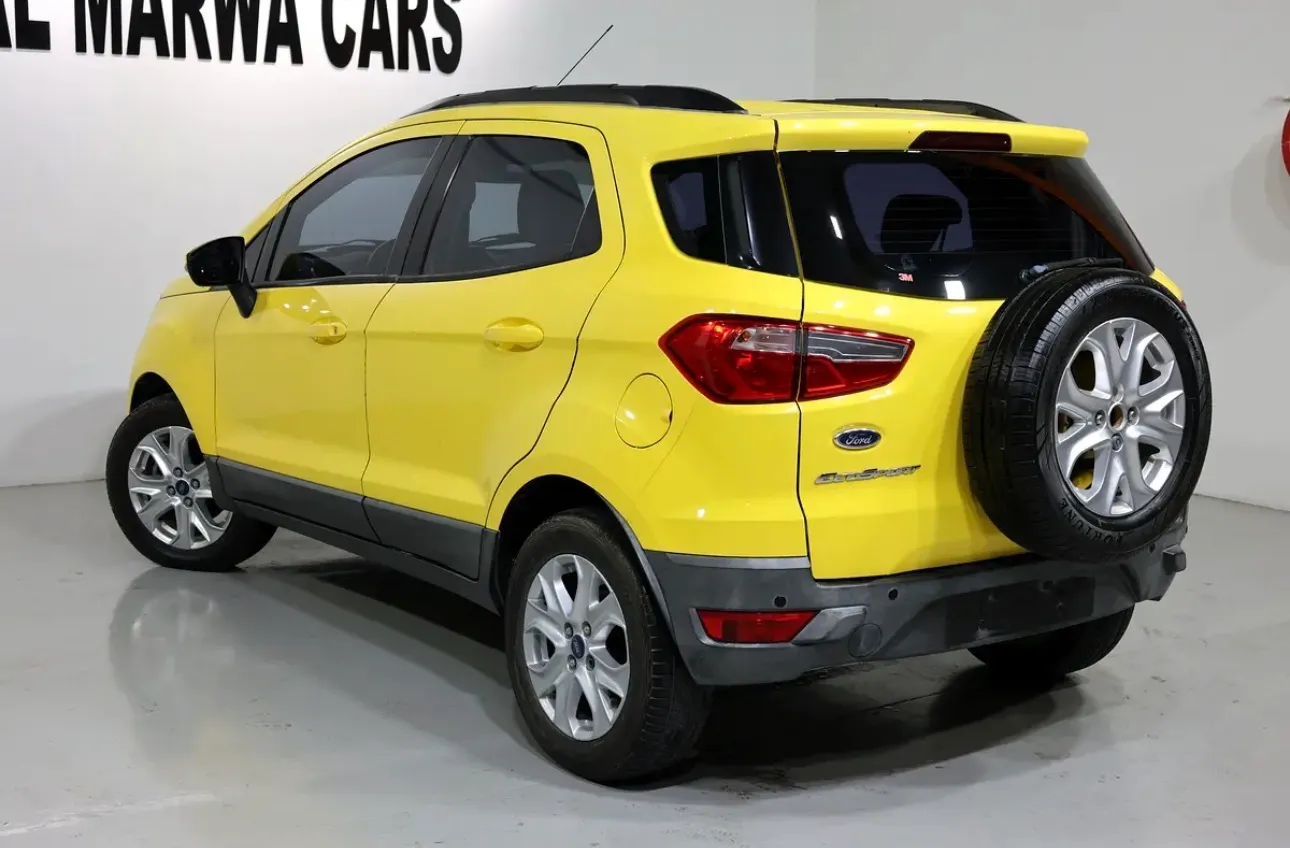Ford EcoSport 2015 Trend edition  - excellent condition - GCC specifications - Thumbnail 4