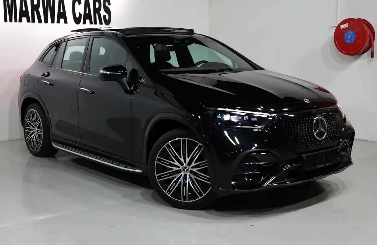 2025 Mercedes EQE 350 SUV I GCC Specs  ACCIDENTS FREE -9000km-Under warranty  - Thumbnail 2