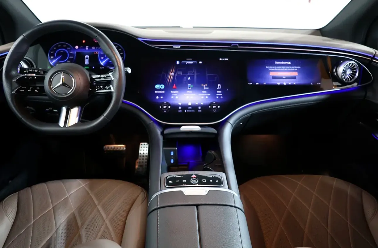 2025 Mercedes EQE 350 SUV I GCC Specs  ACCIDENTS FREE -9000km-Under warranty  - Thumbnail 11