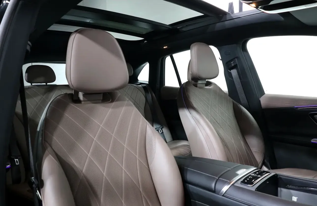 2025 Mercedes EQE 350 SUV I GCC Specs  ACCIDENTS FREE -9000km-Under warranty  - Thumbnail 13