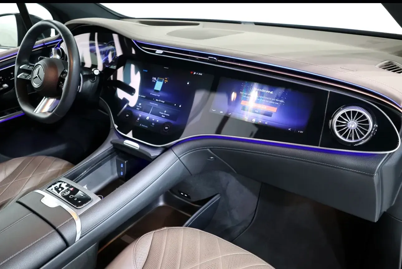 2025 Mercedes EQE 350 SUV I GCC Specs  ACCIDENTS FREE -9000km-Under warranty  - Thumbnail 12