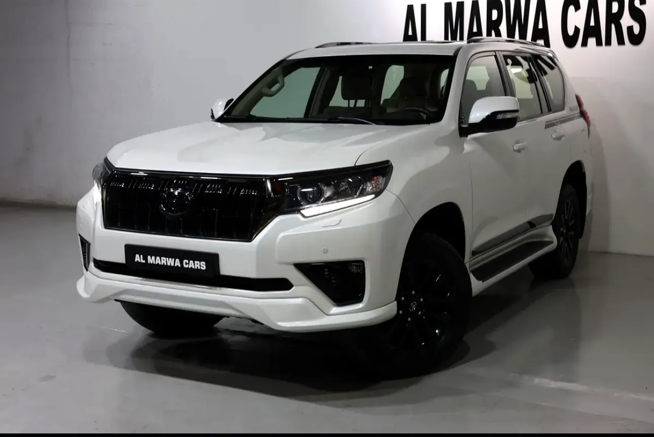Toyota Prado adventure I 2022 I GCC Specs I FULL SERVICE HISTORY BY ALFUTTAIM I ACCIDENTS FREE - Image 1
