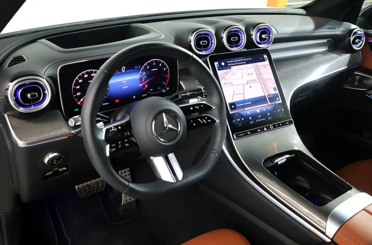 new 2024 Mercedes-Benz GLC 300 4MATIC Warranty and service packages -GCC-spec SUV  - Thumbnail 9