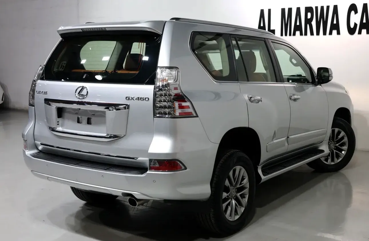 Lexus gx460-2015-295000km-GCC specs-Excellent Condition  - Thumbnail 3