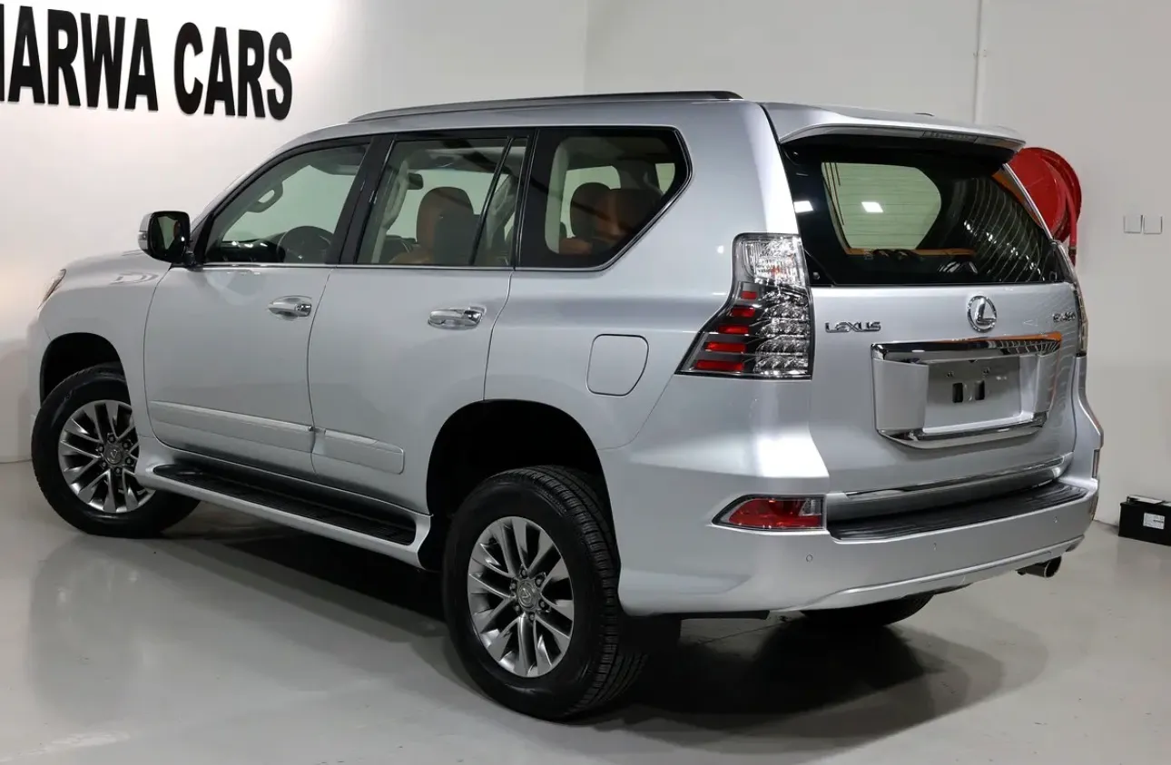 Lexus gx460-2015-295000km-GCC specs-Excellent Condition  - Thumbnail 4