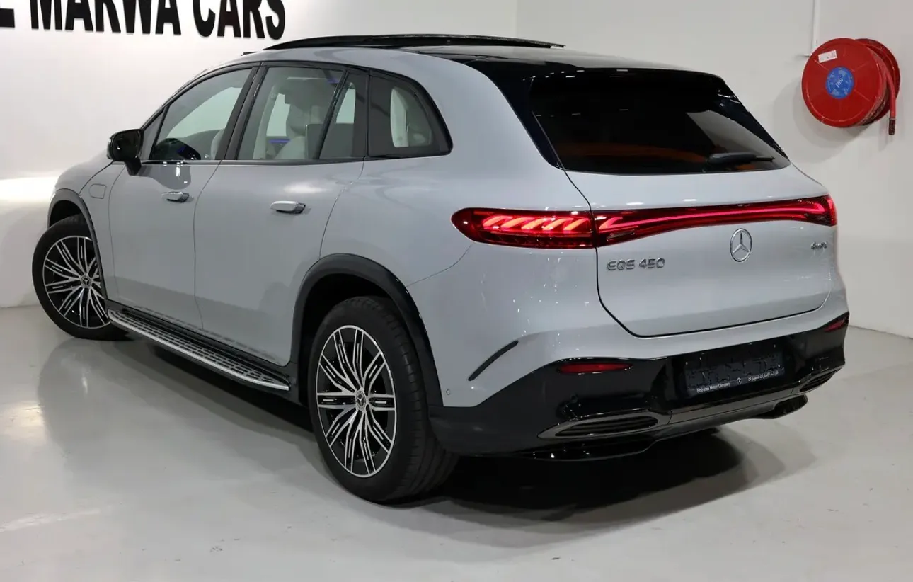 2023 Mercedes-benz EQS 450 4 matic-7seater-under warranty- - Thumbnail 4