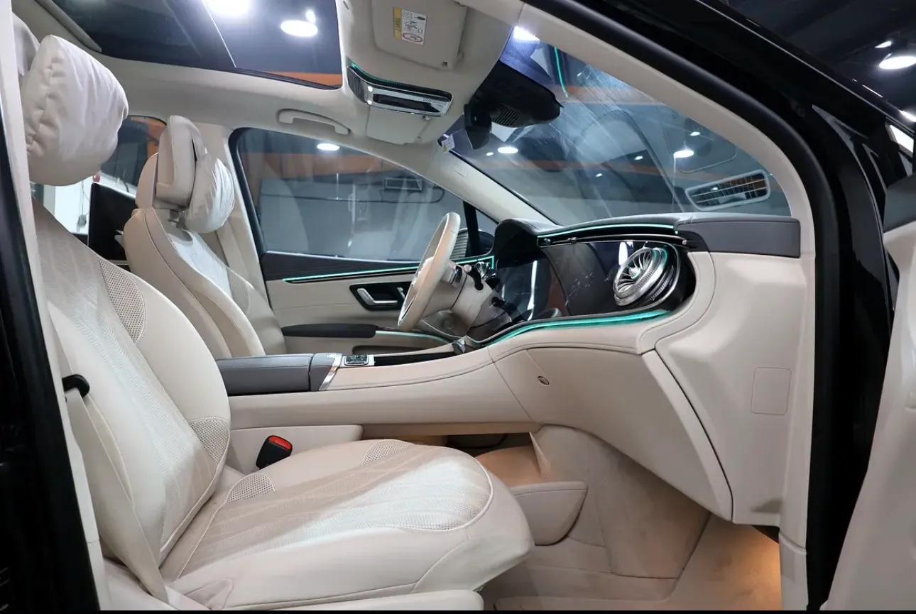 2023 Mercedes-Benz EQS 450 7 SEAT 4MATIC-SUV -GCC SPECS - Thumbnail 15