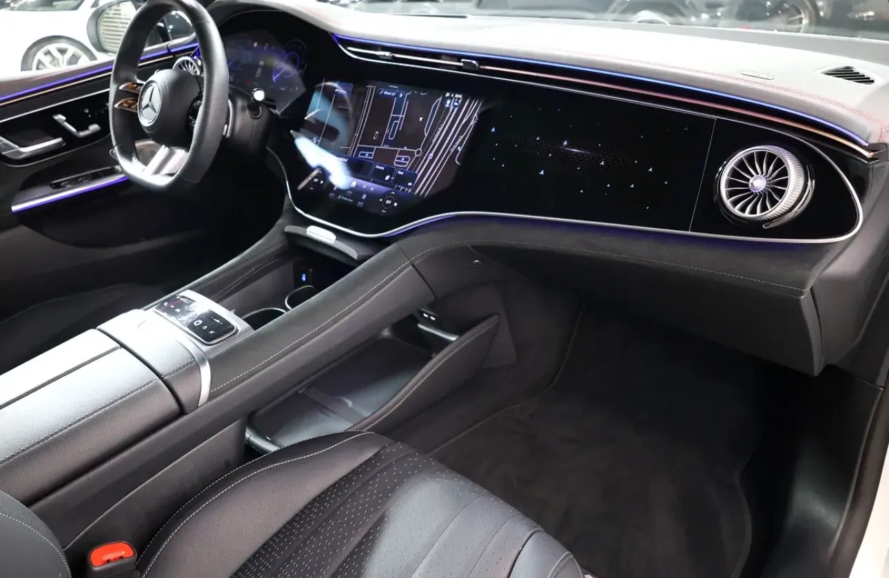 2024 Mercedes EQE 350+ I GCC Specs  -ACCIDENTS FREE  -GCC specifications -luxury sedan  -• WARRANTY 5 Years Mercedes-Benz  - Thumbnail 13