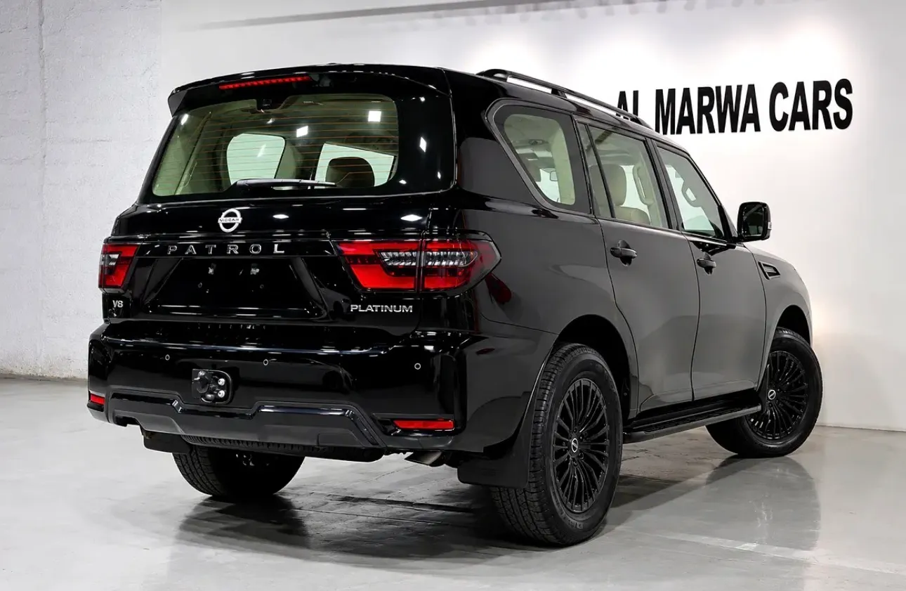 Nissan Patrol SE Platinum. - SUV  - GCC specifications -5 years WARRANTY & SERVICE from Al Rostamani -2024 - Thumbnail 4