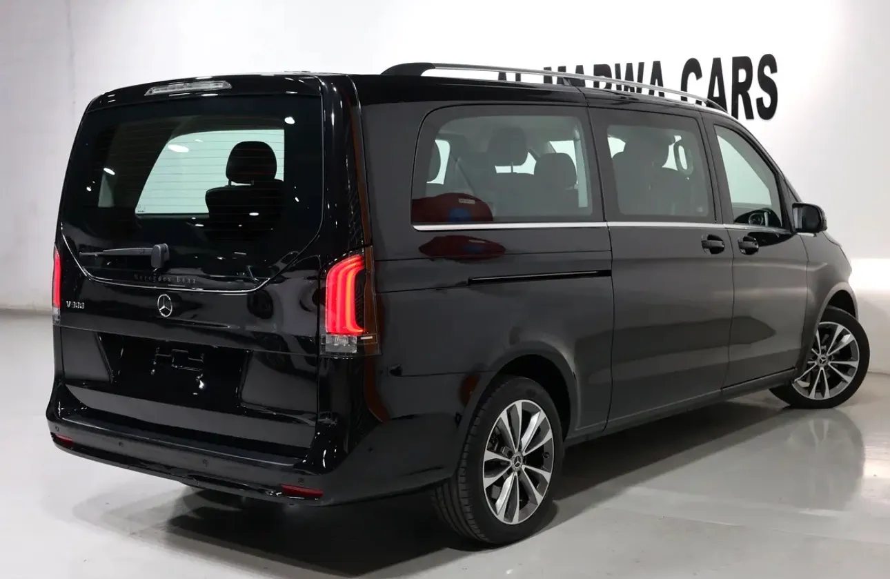 2025 Mercedes-Benz V-Class V 300, the pinnacle of luxury MPVs - GCC Specifications - UNDER WARRANTY  - Thumbnail 4