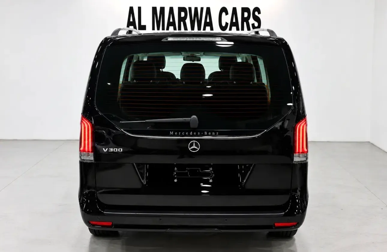 2025 Mercedes-Benz V-Class V 300, the pinnacle of luxury MPVs - GCC Specifications - UNDER WARRANTY  - Thumbnail 6