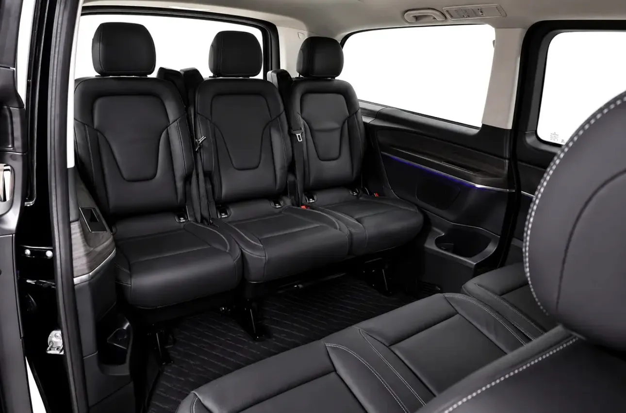 2025 Mercedes-Benz V-Class V 300, the pinnacle of luxury MPVs - GCC Specifications - UNDER WARRANTY  - Thumbnail 15