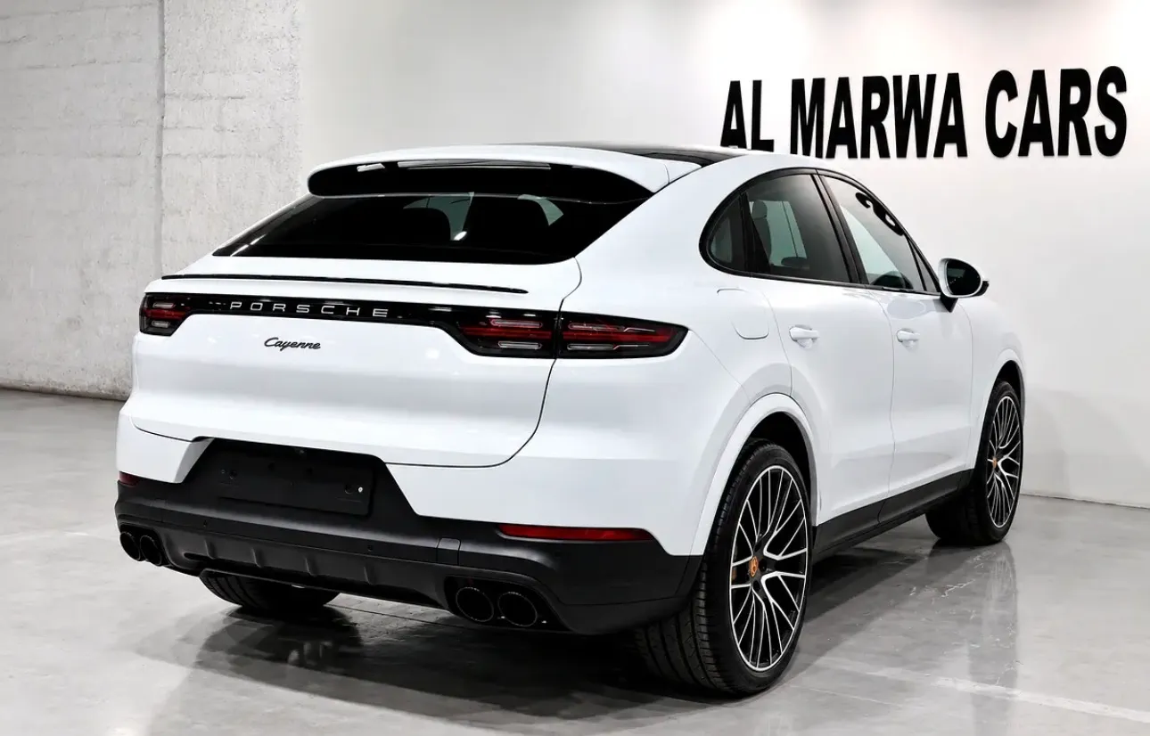 2023 Porsche Cayenne Coupe - GCC specifications - Still under warranty with a full service history - Thumbnail 3