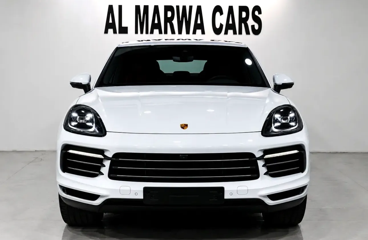 2023 Porsche Cayenne Coupe - GCC specifications - Still under warranty with a full service history - Thumbnail 5