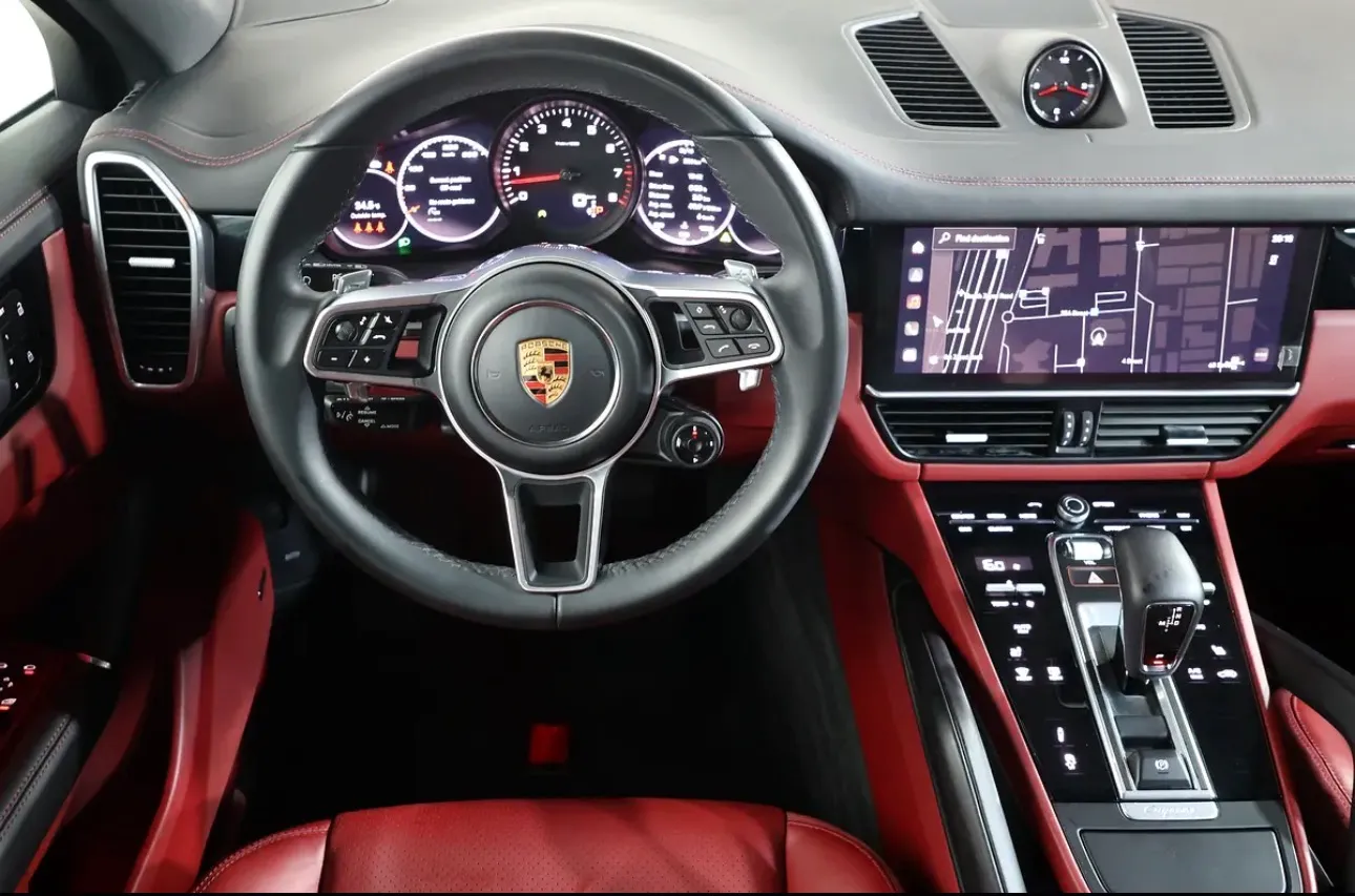 2023 Porsche Cayenne Coupe - GCC specifications - Still under warranty with a full service history - Thumbnail 10