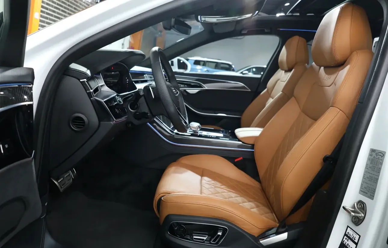 Audi A8 L 55 TFSI quattro -Full service history  -Under warranty - Thumbnail 9