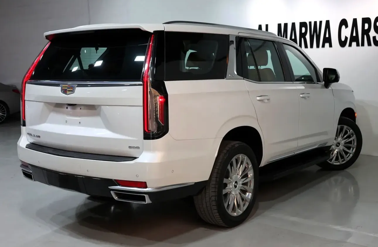 2022 Cadillac Escalade Sport.  - GCC-spec SUV is in pristine condition  -Still under warranty & service  - Thumbnail 3
