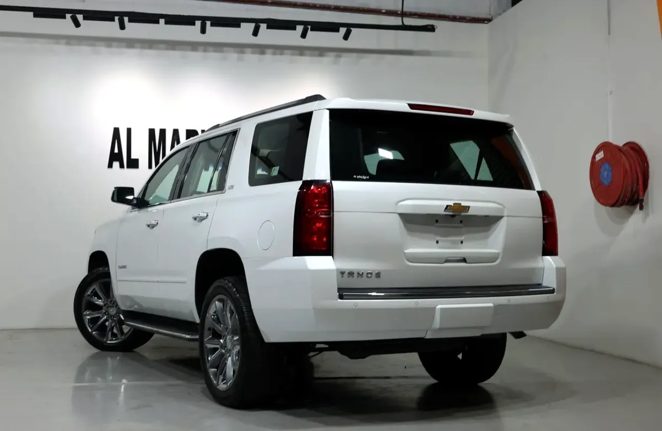 CHEVORLET TAHOE -2016 -GCC SPECS -EXCELLENT CONDITION -FULL SERVICE HISTORY -FREE ACCIDENTS  - Thumbnail 3