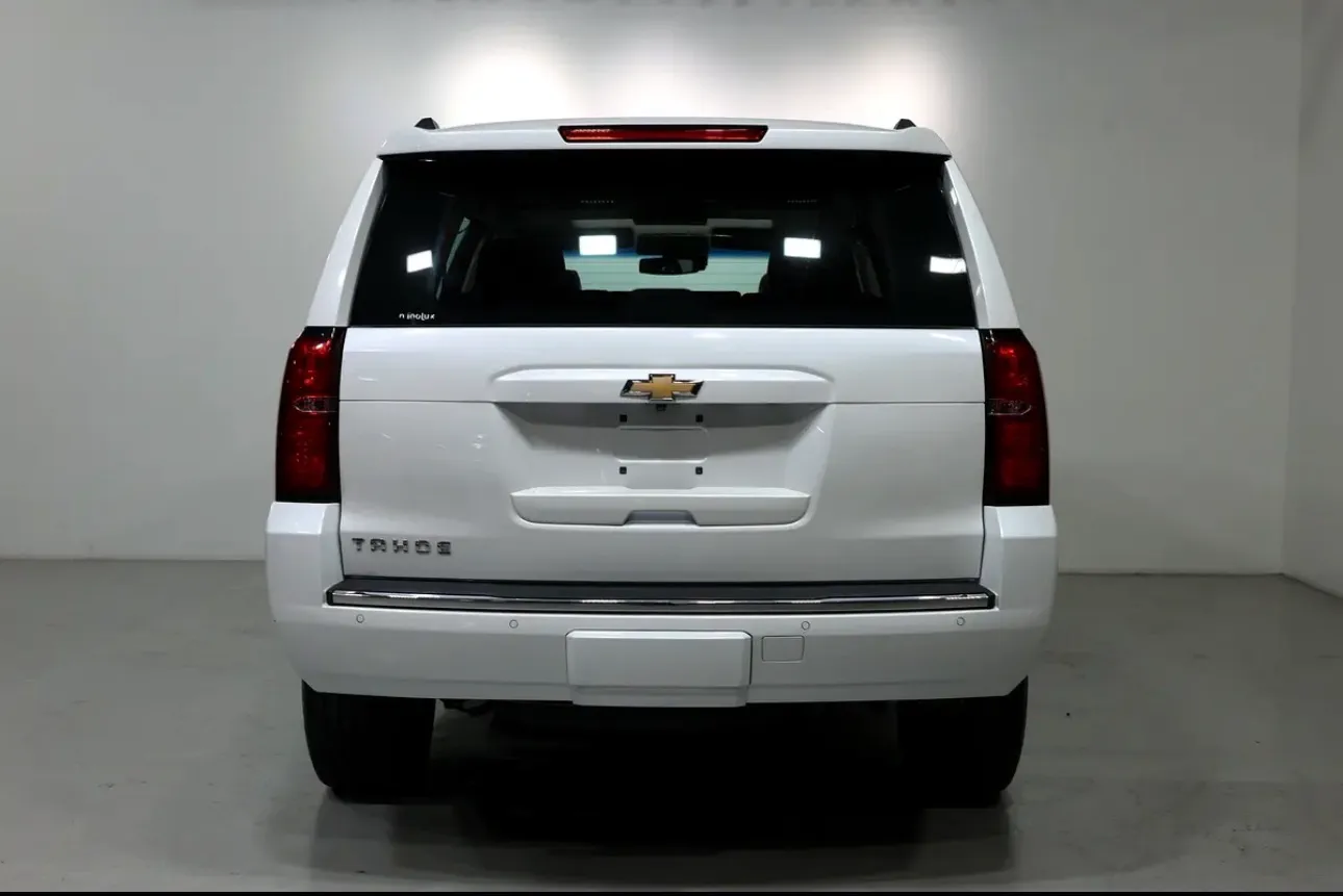 CHEVORLET TAHOE -2016 -GCC SPECS -EXCELLENT CONDITION -FULL SERVICE HISTORY -FREE ACCIDENTS  - Thumbnail 6