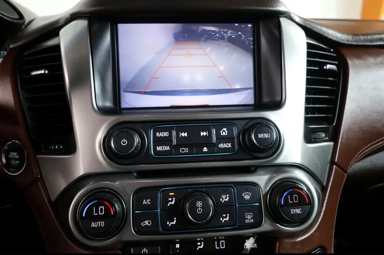 CHEVORLET TAHOE -2016 -GCC SPECS -EXCELLENT CONDITION -FULL SERVICE HISTORY -FREE ACCIDENTS  - Thumbnail 13