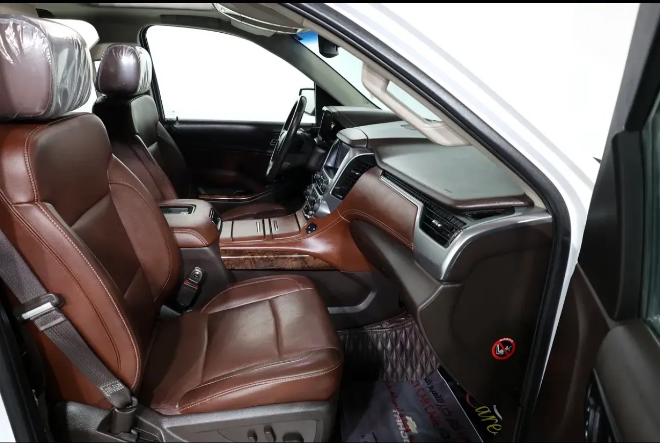 CHEVORLET TAHOE -2016 -GCC SPECS -EXCELLENT CONDITION -FULL SERVICE HISTORY -FREE ACCIDENTS  - Thumbnail 15