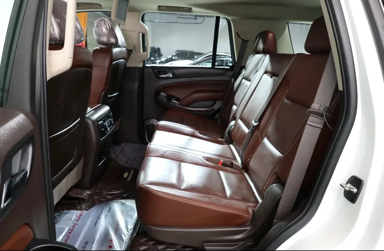 CHEVORLET TAHOE -2016 -GCC SPECS -EXCELLENT CONDITION -FULL SERVICE HISTORY -FREE ACCIDENTS  - Thumbnail 16