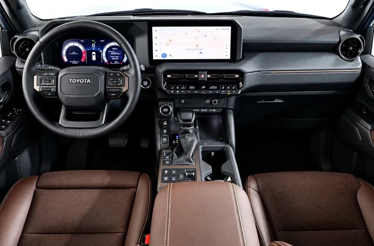 Toyota prado 2025-16900Km-under warranty-GCC Specs - Thumbnail 10