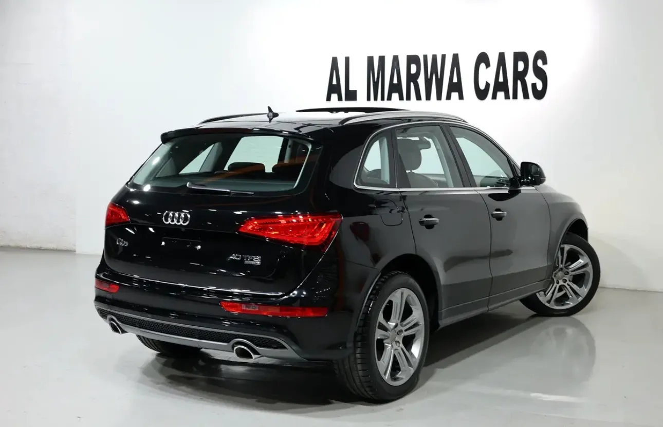 2016 Audi Q5 40 TFSI quattro - GCC specifications -Great condition - Premium SUV -Excellent condition  - Thumbnail 4