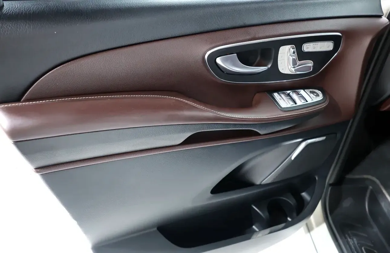 2018 Mercedes-Benz V250 Exclusive - GCC specification - Thumbnail 8