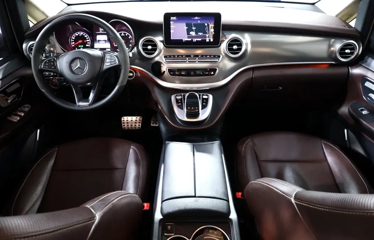2018 Mercedes-Benz V250 Exclusive - GCC specification - Thumbnail 11