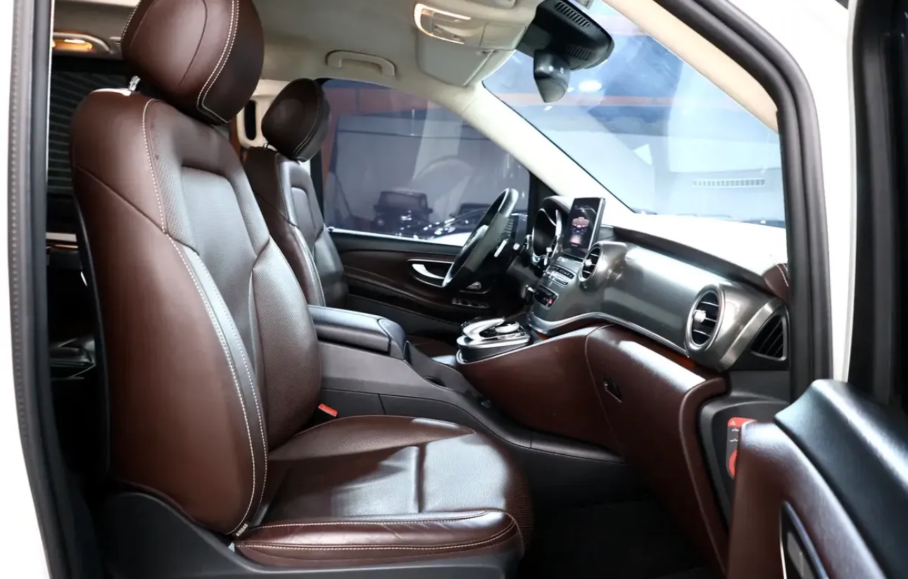 2018 Mercedes-Benz V250 Exclusive - GCC specification - Thumbnail 15