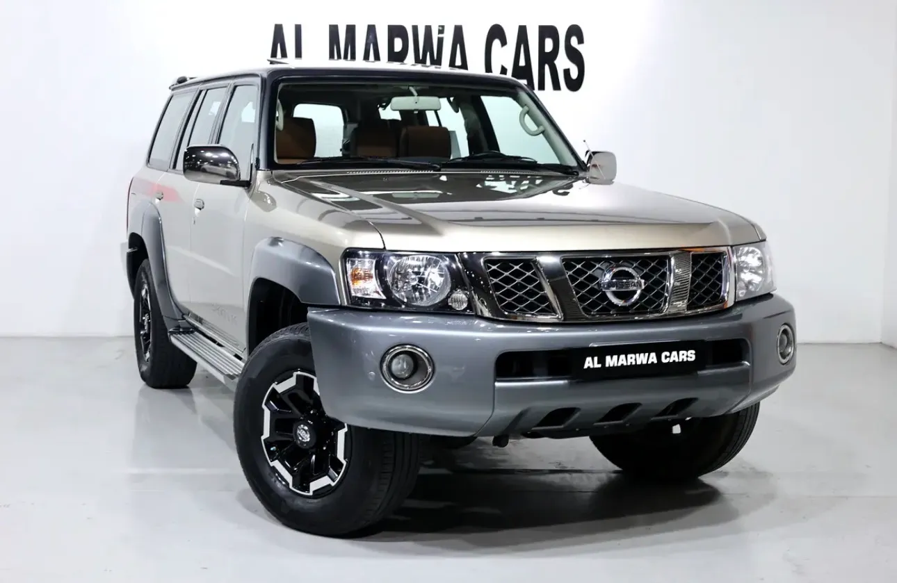 2022 Nissan Patrol Super Safari -76000KM -UNDER WARRANTY - A pristine GCC-spec  - Thumbnail 2
