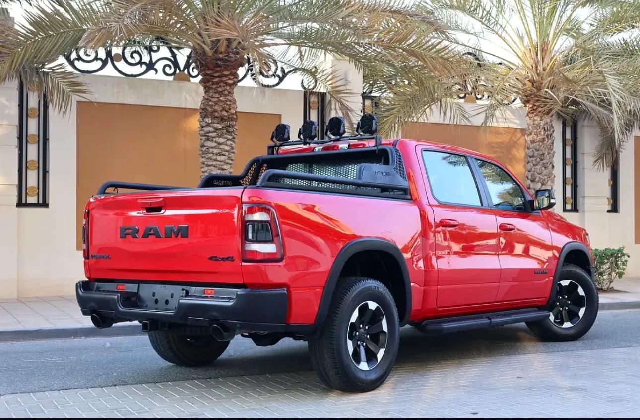 2022 RAM 1500 Rebel Crew Ca -GCC specification  - Thumbnail 4