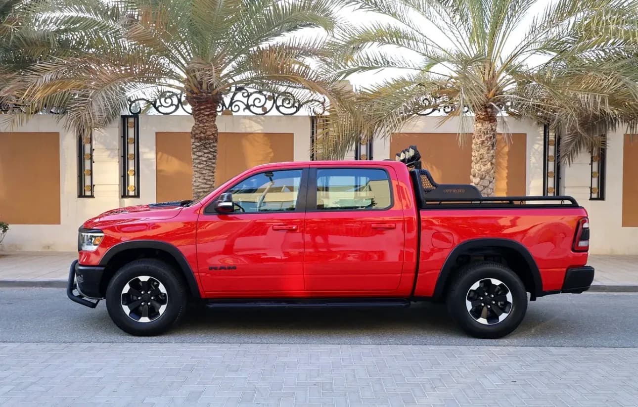 2022 RAM 1500 Rebel Crew Ca -GCC specification  - Thumbnail 5