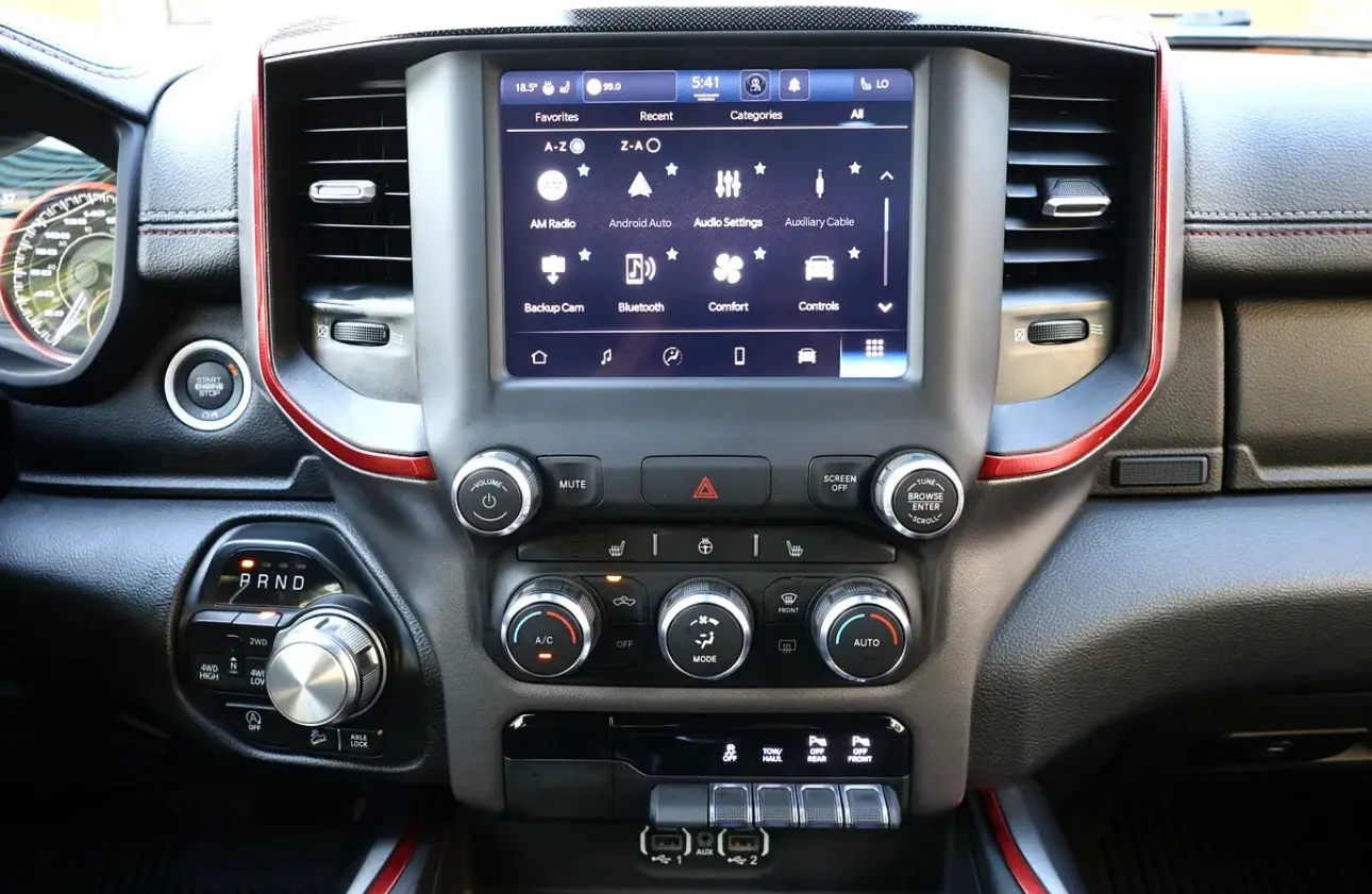 2022 RAM 1500 Rebel Crew Ca -GCC specification  - Thumbnail 12