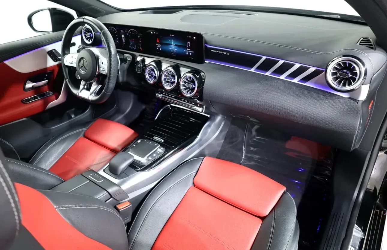 Presenting a stunning 2023 Mercedes-Benz A-Class A 35 AMG in immaculate condition - Thumbnail 12