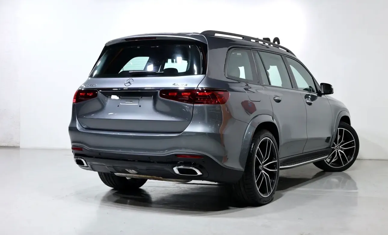 Brand new 2025 Mercedes-Benz GLS 450 4MATIC -premium 7-seater SUV  -GCC specifications,  - Thumbnail 3