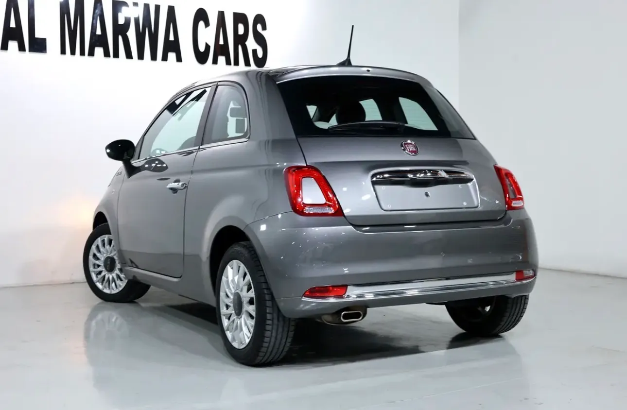 Presenting a stunning 2022 Fiat 500 Dolcevita in immaculate condition -GCC SPECS - Thumbnail 3