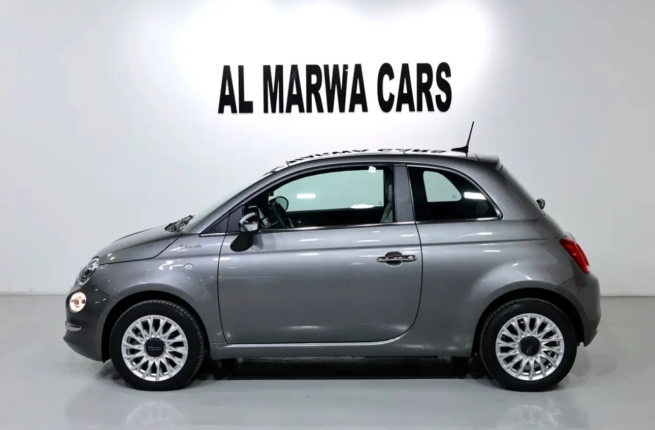 Presenting a stunning 2022 Fiat 500 Dolcevita in immaculate condition -GCC SPECS - Thumbnail 7