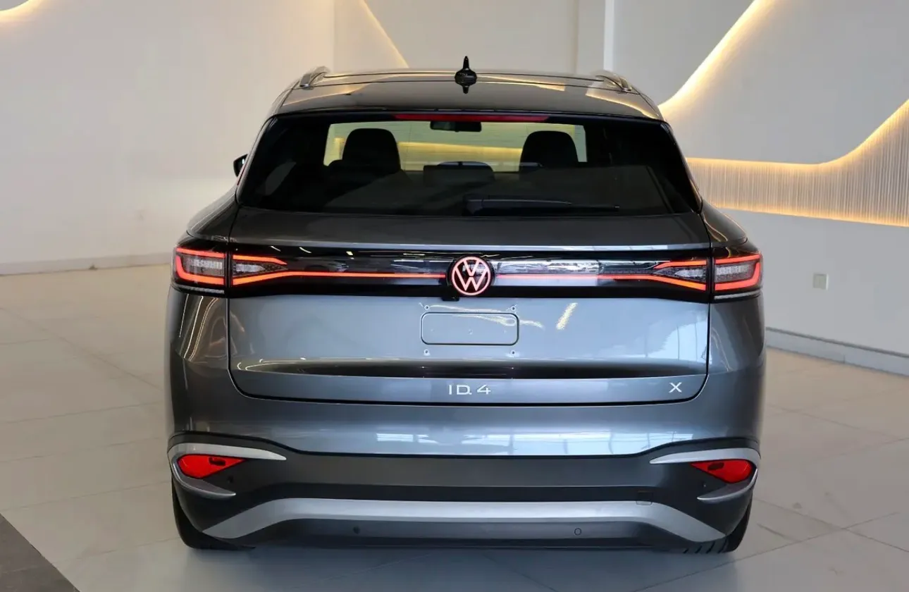 VOLKSWAGEN ID4 CROZZ PURE+  -FULL SERVICE HISTORY  -UNDER WARRANTY  -ACCIDENT FREE  -SINGLE OWNER  -EXCELENT CONDITION  - Thumbnail 6